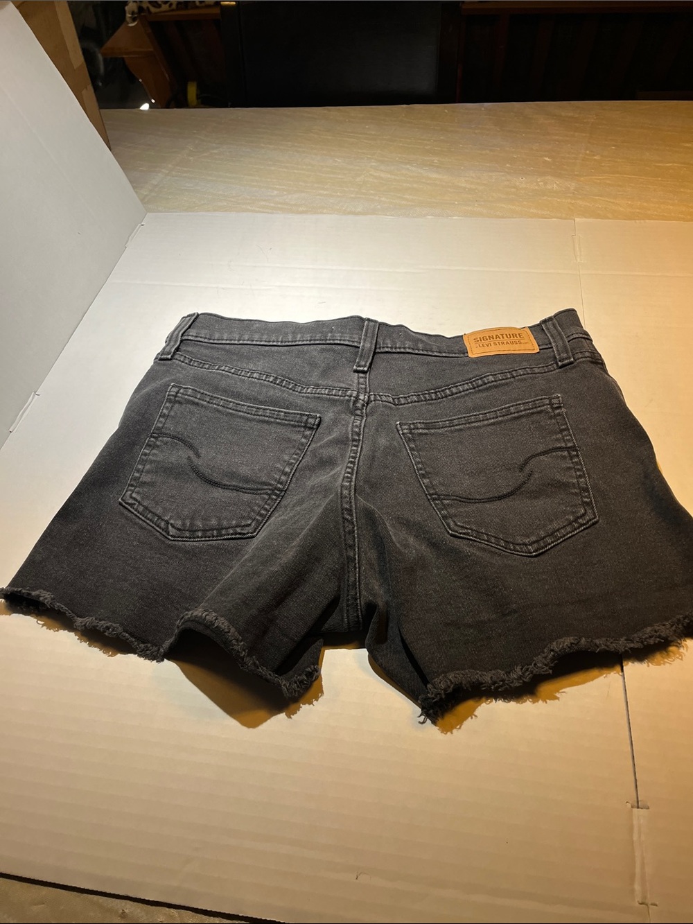 Levi's Black Frayed Hem High-Rise Denim Shorts - Picture 7 of 8